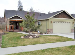2247 SE Pilatus Ln, Bend, OR 97702