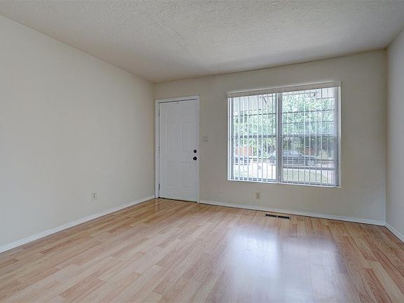 5th image of 6209 NW 22nd St