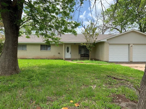 238 Sleepy Hollow Dr, Lake Jackson, TX 77566
