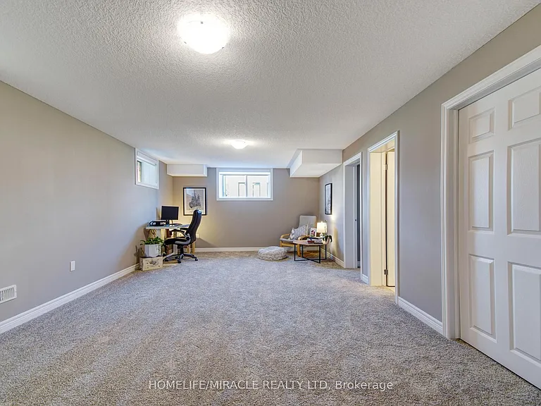 39 Broadacre Dr #BASEMENT — Photo 3