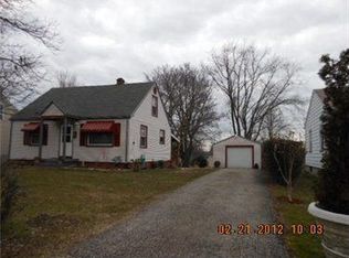 1079 Woodland Pl, Sharon, PA 16146