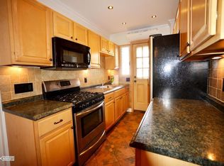 2820 49th St #1, Astoria, NY 11103