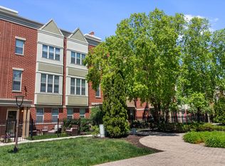 723 W Blackhawk St, Chicago, IL 60610