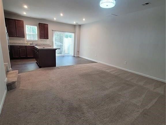 2nd image of 3904 Grove Point Dr