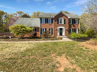 909 Burkshire Ct, Spartanburg, SC 29301