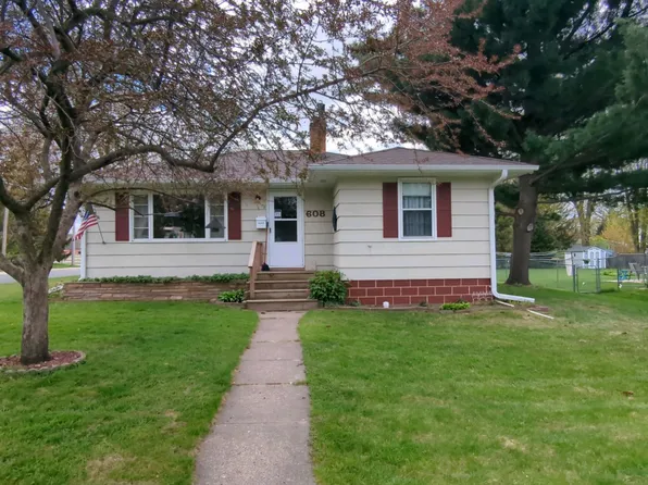 608 2nd Ave SW, Forest Lake, MN 55025