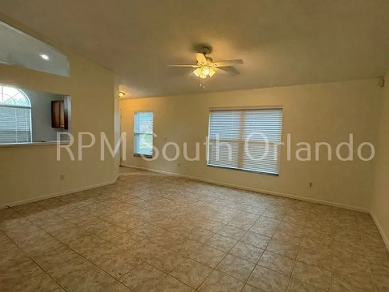 1930 Teaberry Ct — Photo 14