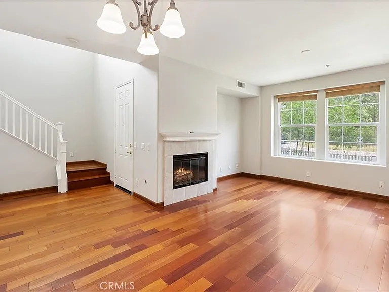 15 Wildflower Pl — Photo 5