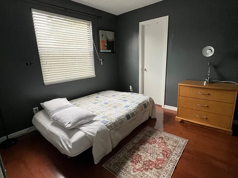 5485 Friarsway Dr — Photo 13