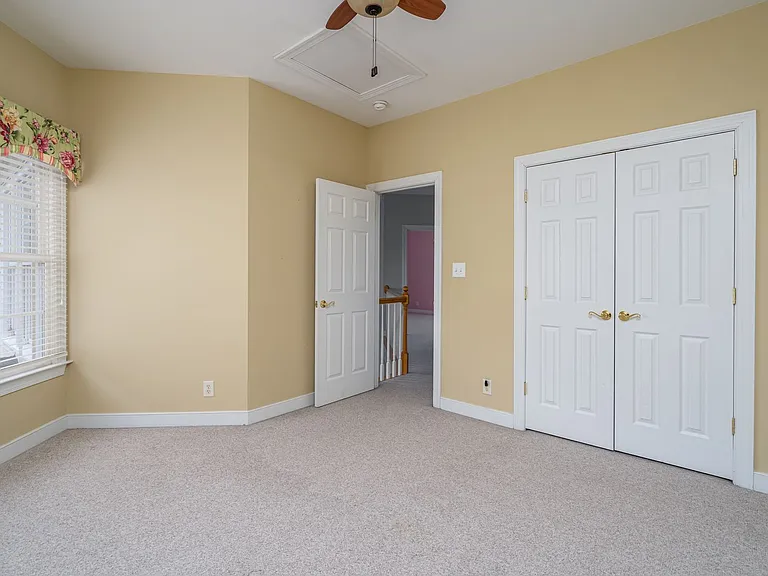 421 Suri Dr — Photo 27