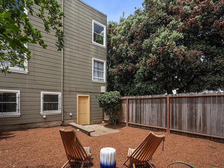 196 Jules Ave — Photo 39