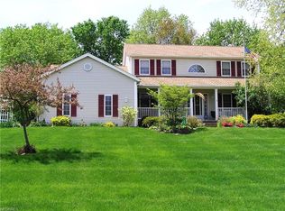 7490 Fantail Dr, Northfield, OH 44067
