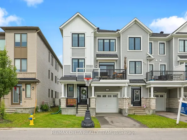 622 Bellatrix Walk, Ottawa, ON K2J 6N4