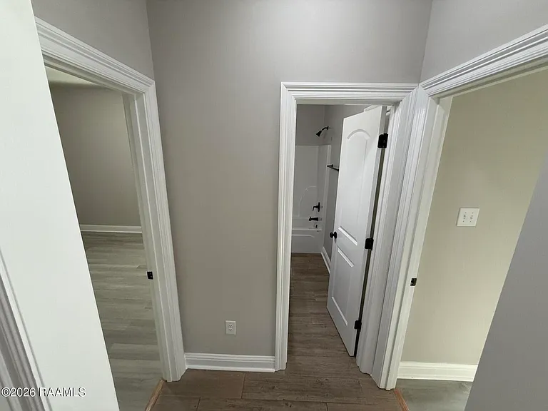 404 Sparrowhawk St — Photo 9