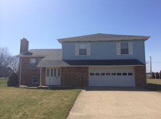 1302 Dogwood Dr, Rochester, IN 46975