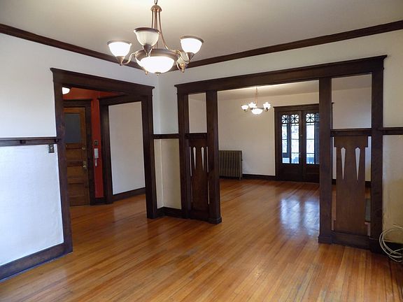 SPACIOUS! Foyer, DR, LR to Sun Room