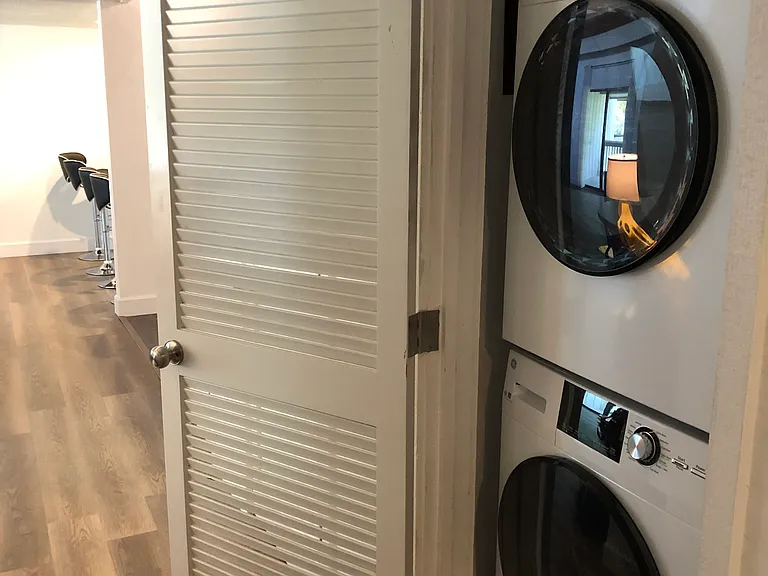507 Maple Leaf Ct #1 — Photo 9