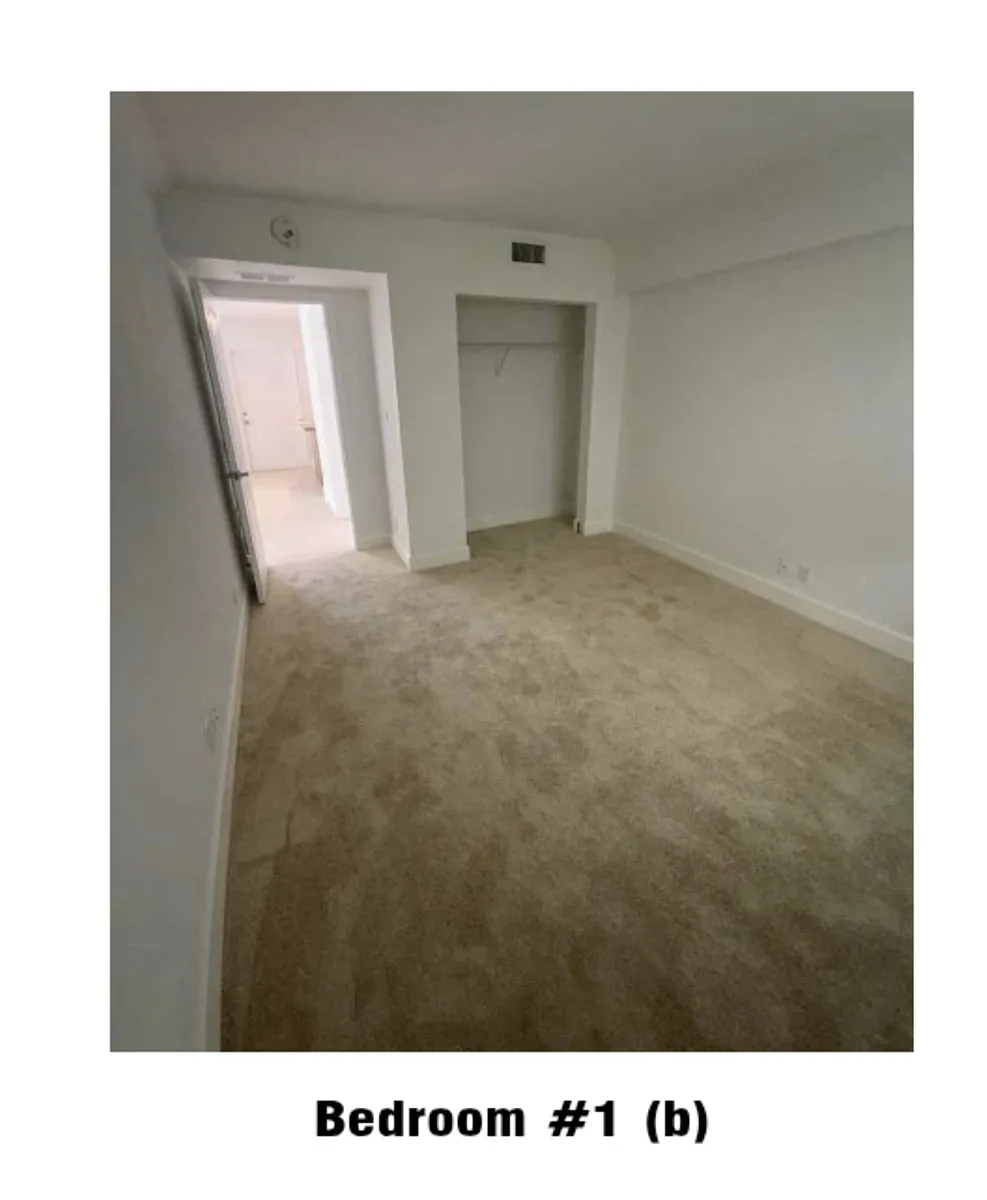 Building Photo - 2660 NE 8th Ave #102