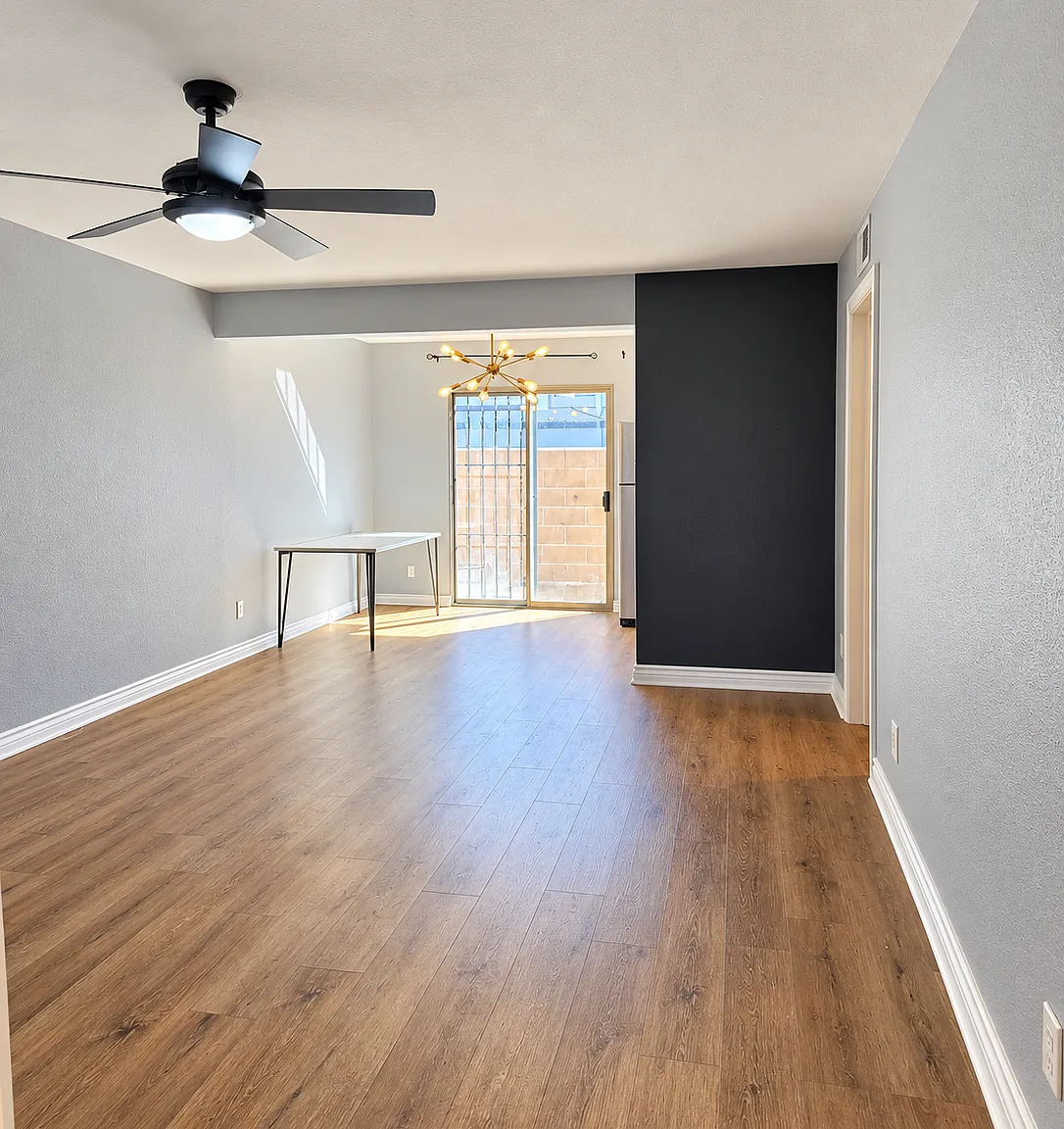 2 bed, 960 sqft, $2,750 — Photo 2