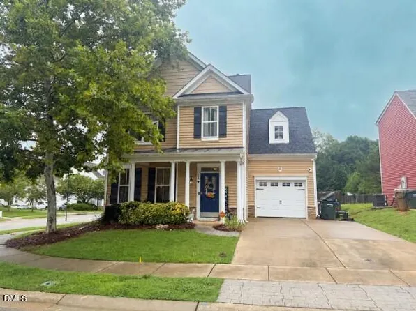 78 Tuscarora Ln, Clayton, NC 27520