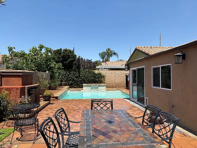 12859 Fenton Ave — Photo 48