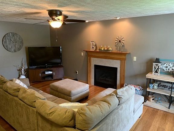 4th image of 3309 Bunting Ln