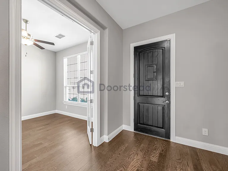 1705 Bellinger Dr — Photo 5