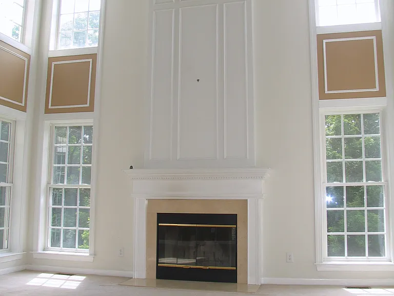 Great Room (carpet to be replaced with laminate)