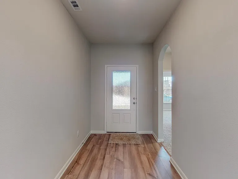 2113 Emma Ct — Photo 13