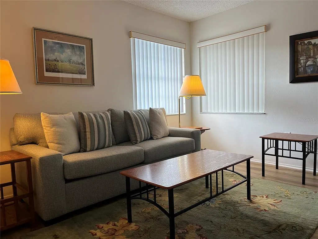 2 bed, 2.0 bath, 1866 sqft, $4,500 — Photo 3