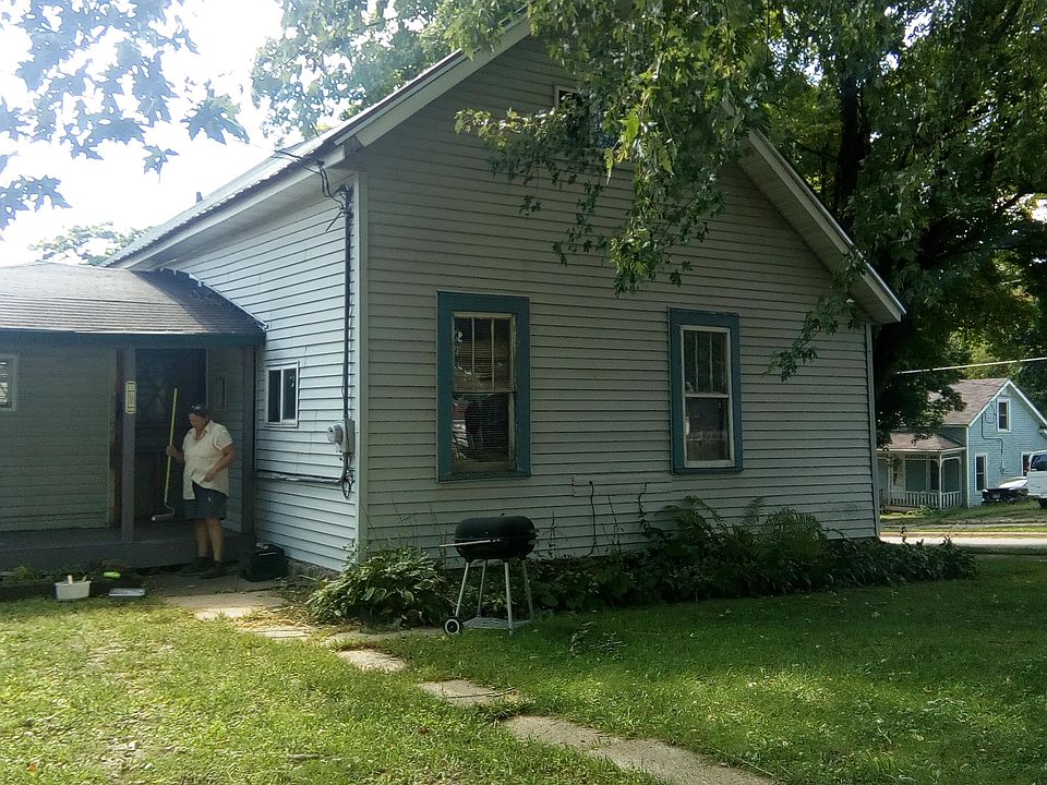 2nd image of 105 High St