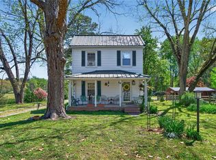 2413 Forge Rd, Toano, VA
