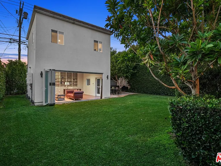 1155 S Rimpau Blvd — Photo 45
