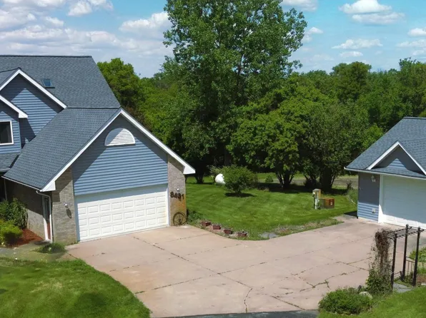 8431 County Road 17 Blvd, Cannon Falls, MN 55009