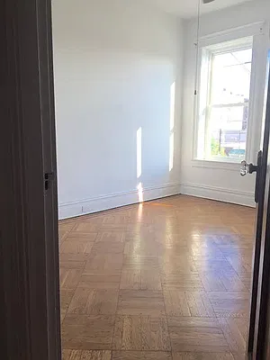 Rented by Keller Williams NYC | media 31