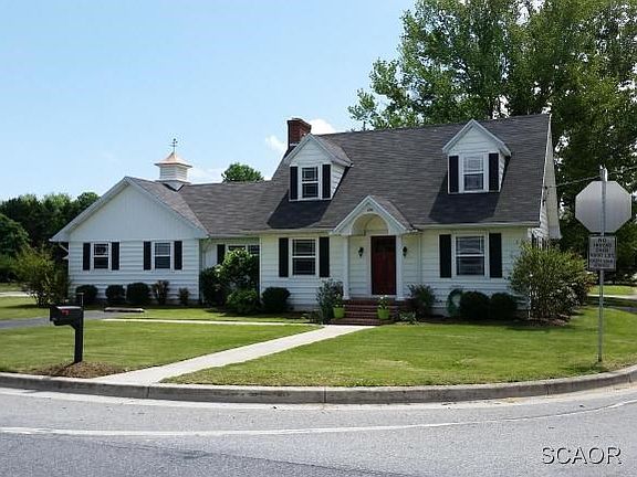 In Town 1941 Colonial