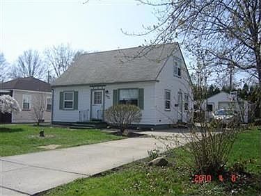 3rd image of 389 Foster Dr NE