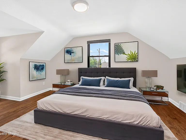 Bedroom 2 - Second floor