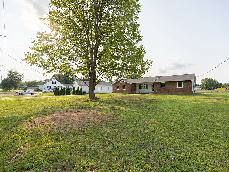 1574 Dyer Rd — Photo 41