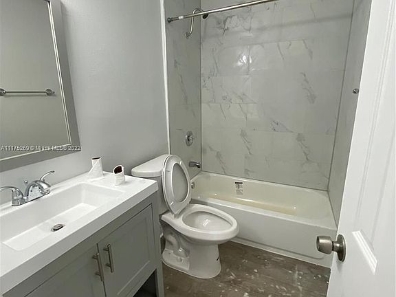 4th image of 4461 Treehouse Ln APT 16E