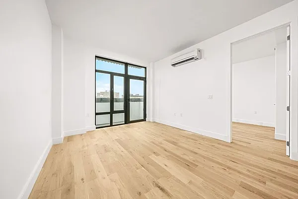Rented by Nooklyn NYC LLC | media 34