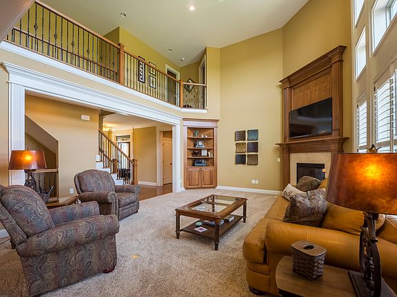 2nd image of 5167 Blessing Ct