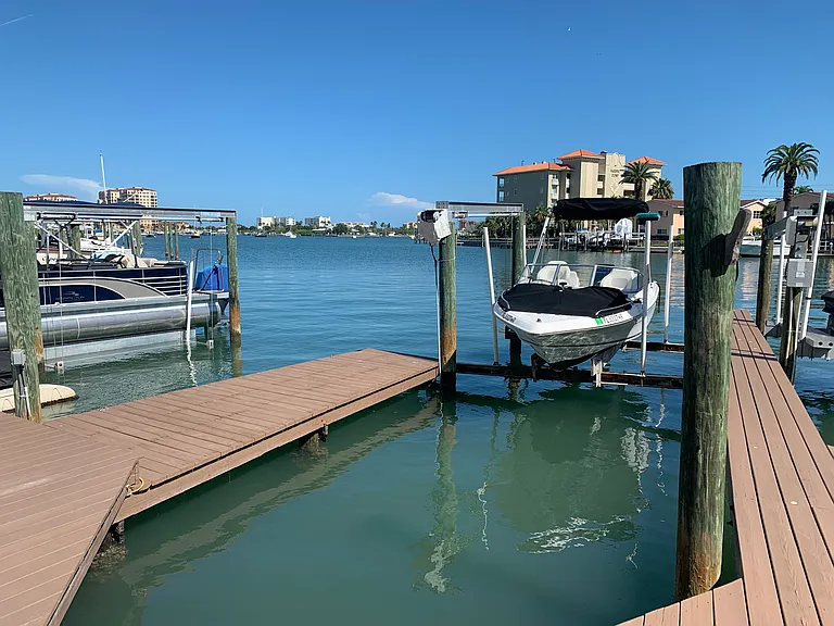 252 Dolphin Point #C — Photo 18