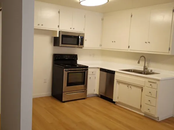 Sterling Encino Country Club