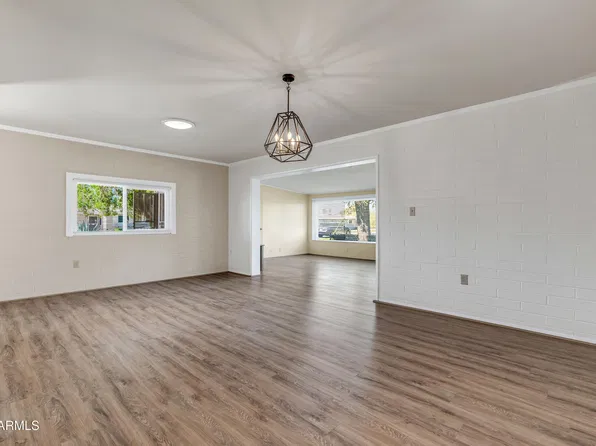 10024 W LAKEVIEW Circle S, Sun City, AZ 85351