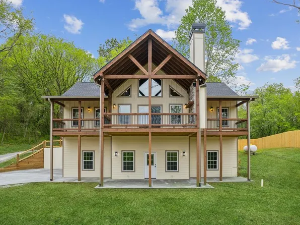 236 Ivy Dr, Ellijay, GA 30540