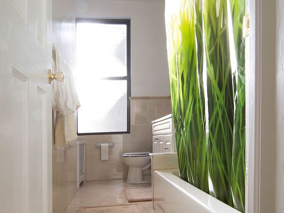 5th image of 162 W 54th St APT 11B