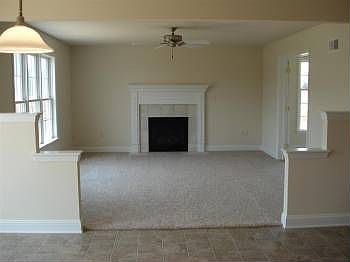 4th image of 612 Rose Petal Ln