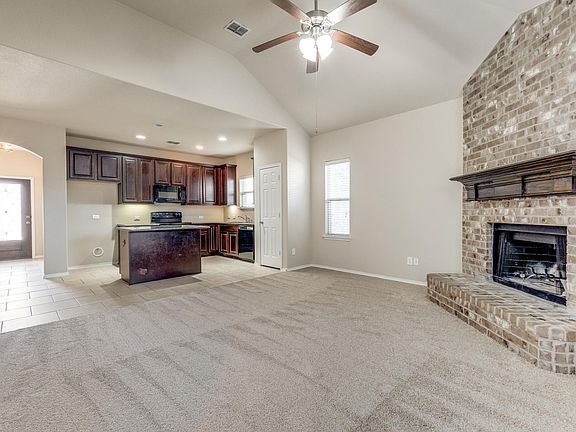 3rd image of 1228 Honeywood Ln
