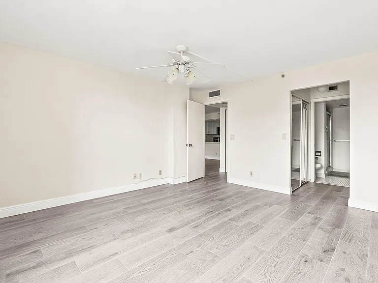 17 Royal Palm Way #103 — Photo 19